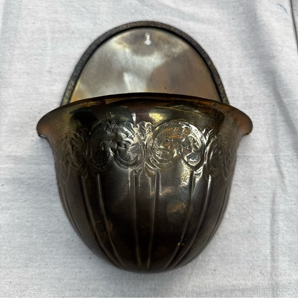 Victorian-Style Brass Wall Pocket Planter - Dark Brass Finish